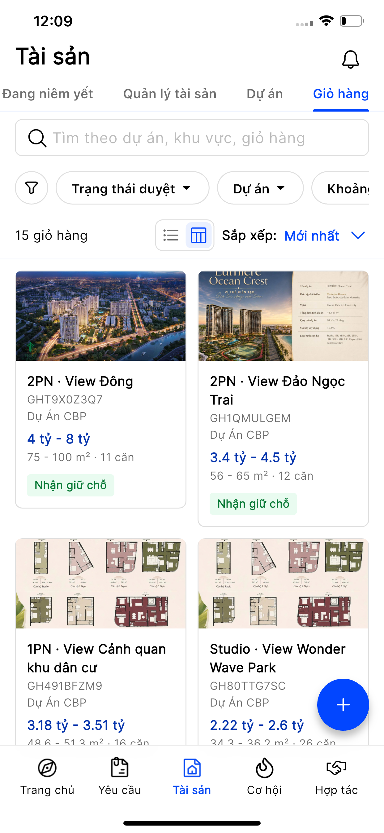 Danh sách giỏ hàng trên app: tab Giỏ hàng, bộ lọc Trạng thái duyệt, 15 giỏ hàng dạng lưới với badge Nhận giữ chỗ